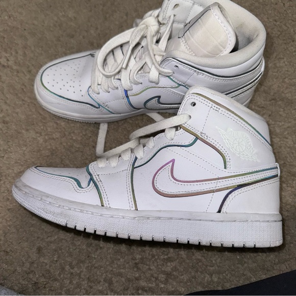 Jordan 1 Mid Iridescent Reflective Shoes - Picture 3 of 8